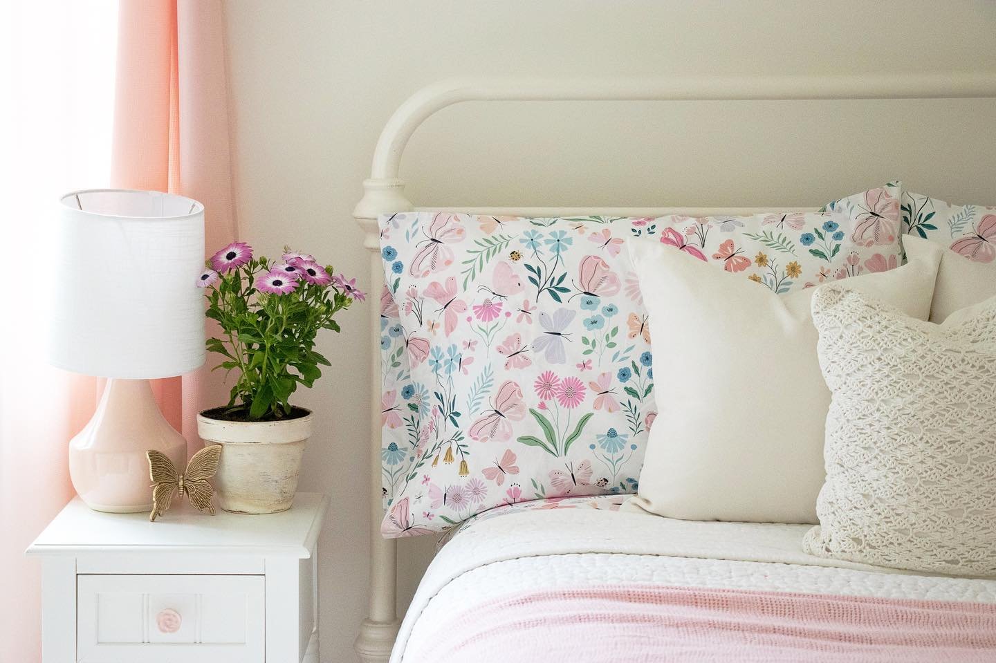 Spring Bedroom Ideas